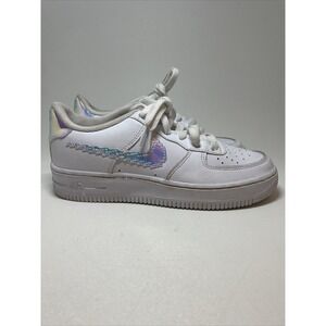 NIKE Air Force 1 Digital Swoosh Shoes - Iridescent - Youth Size 4 -‎ CW1577 100
